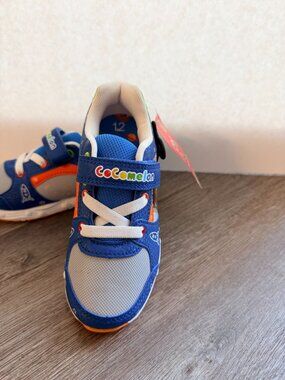 Cocomelon Kids Light-Up Sneakers Blue/Green Sz12 With Space Theme & Velcro Strap